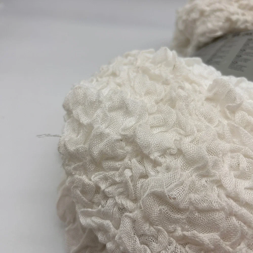 IKEA Ofelia Crinkle Throw Blanket White Textured Ruffled 51x67 601.315.93